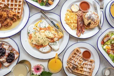 Lucky Central Hotel & Travel – 사진 4