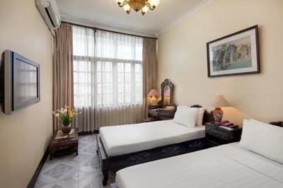 Lucky Central Hotel & Travel – 사진 8
