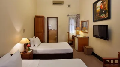 Lucky Central Hotel & Travel – 사진 11